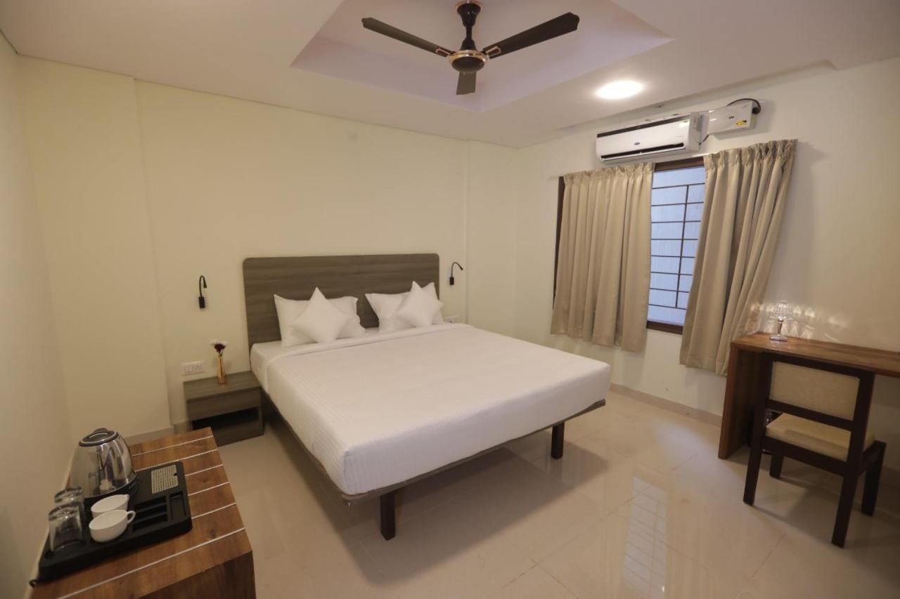 Elysian Grand Hotel بنغالور المظهر الخارجي الصورة