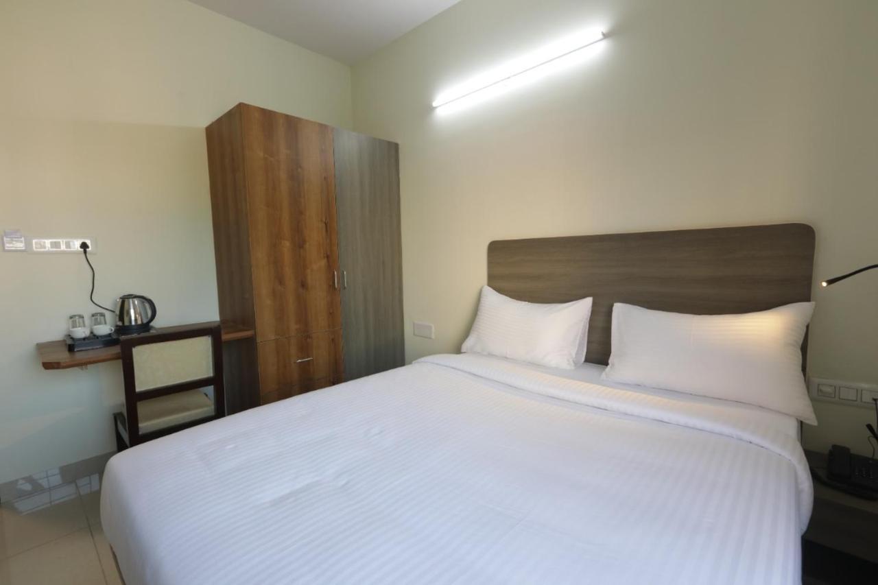 Elysian Grand Hotel بنغالور المظهر الخارجي الصورة